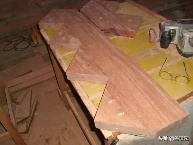 定制木楼梯扶手,木楼梯扶手定制