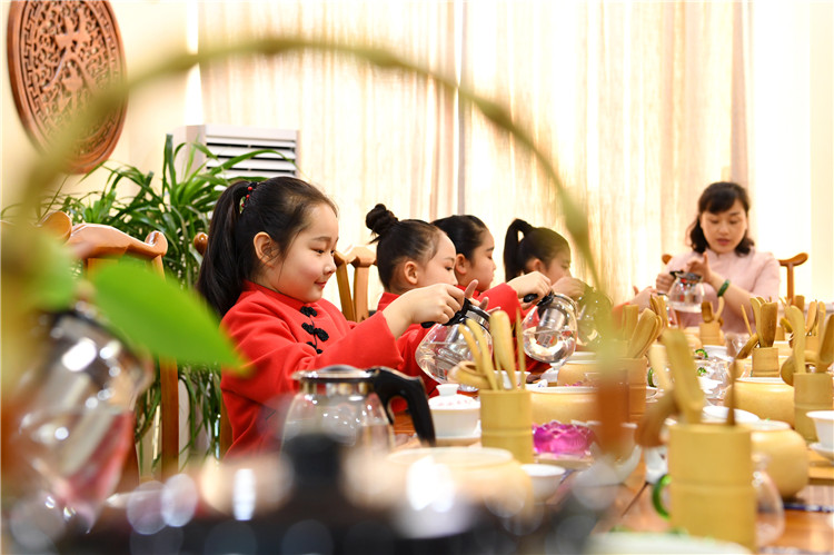 千万不要给孩子报培训班,不要给孩子盲目的报培训班