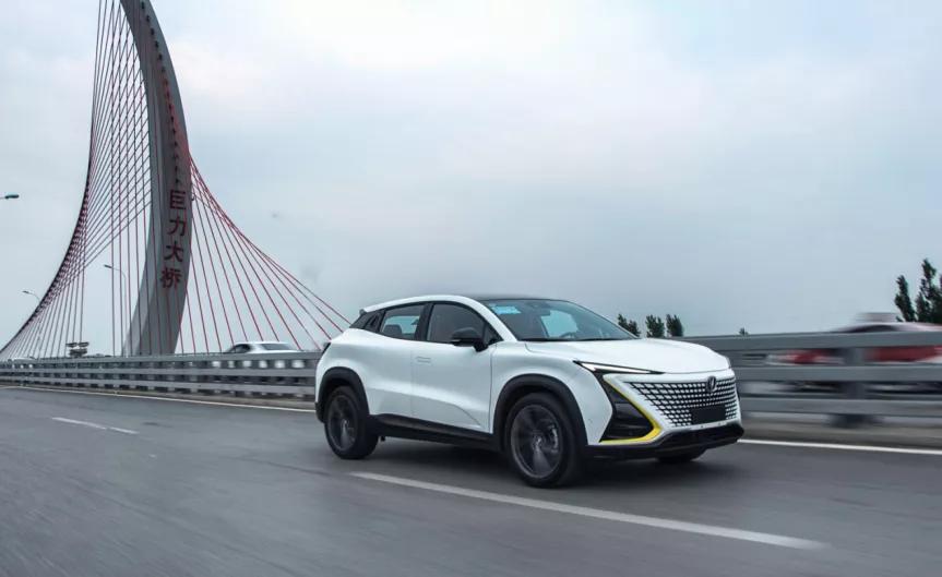 长安uni-t有多少匹马力,长安uni-t是三缸车么