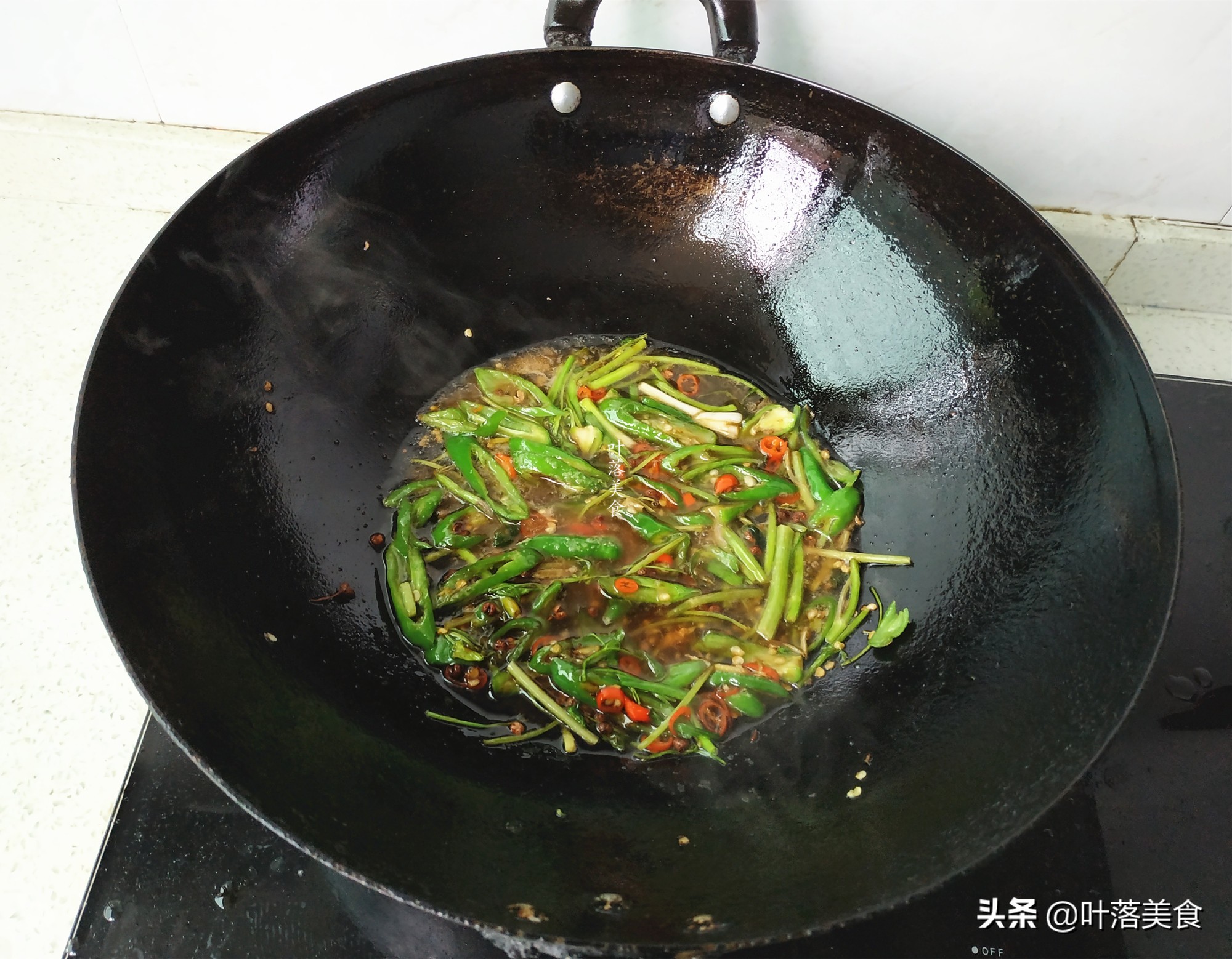 享受香辣美味鳊鱼烹饪技巧大揭秘,鳊鱼最好吃的做法