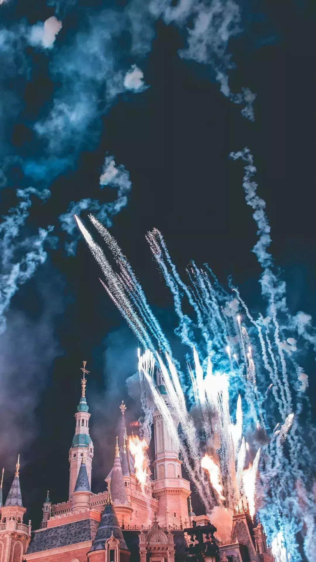 iphone壁纸高清可爱锁屏图文,超好看的iphone壁纸动漫