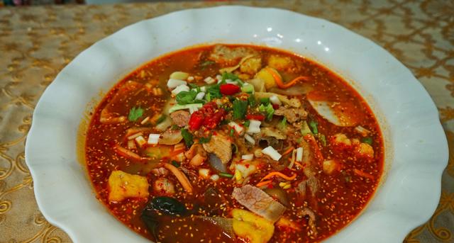 冒菜火锅麻辣烫钵钵鸡有什么区别,钵钵鸡串串麻辣烫区别