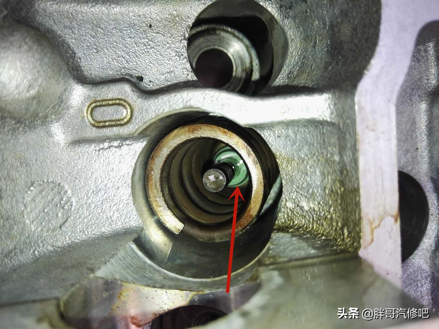 发动机烧机油胖哥,发动机烧机油一定不要着急更换