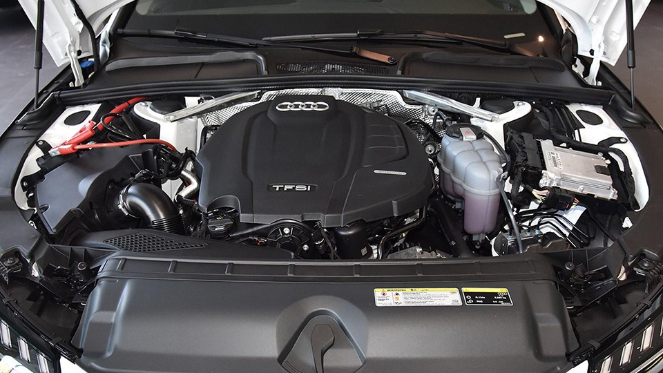 奔驰c260l宝马3系奥迪a4l买哪个好,30万轿车怎么选宝马3系奥迪a4l