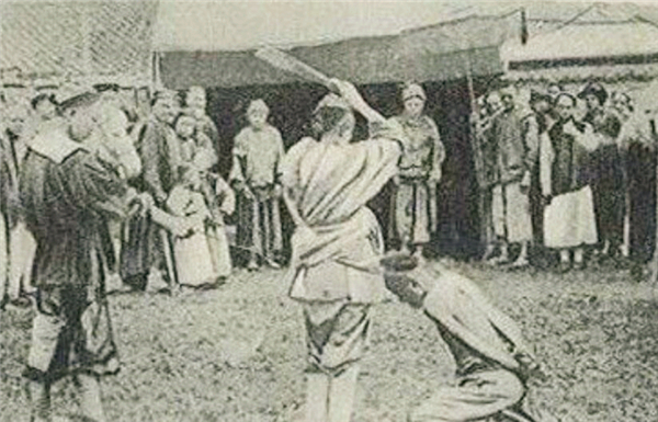 死刑缓期两年执行是什么意思啊,死刑缓期两年执行意味着什么