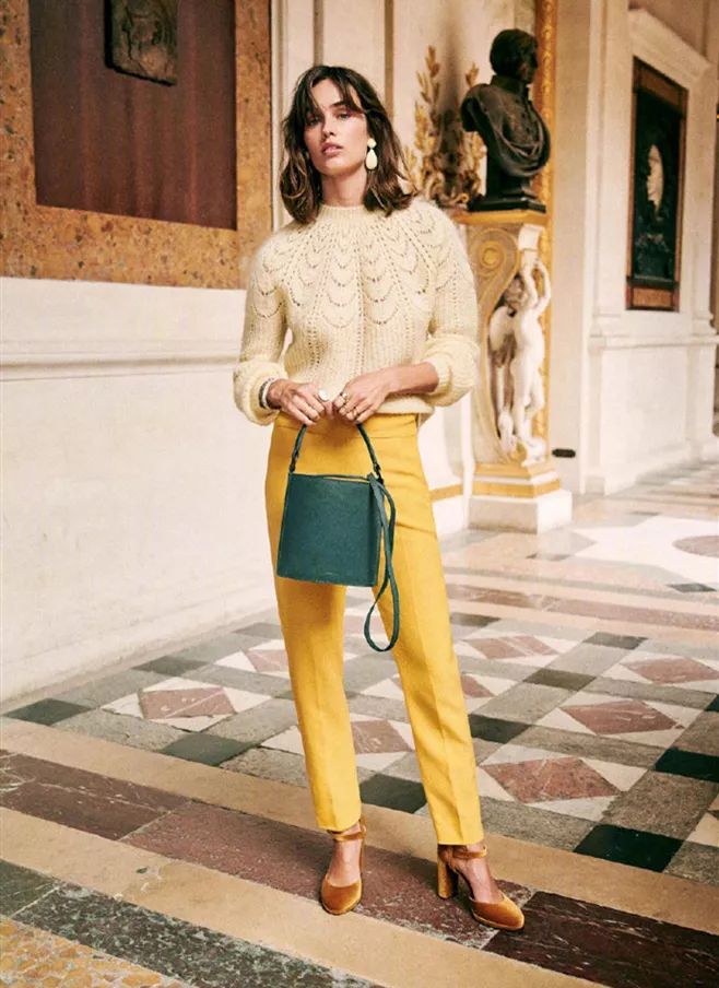 毛衣和卫衣哪个时尚一点好,卫衣与毛衣哪款好看