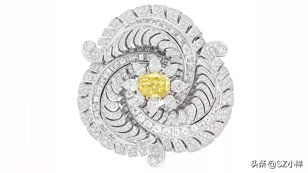 轻盈飘逸的羽毛,承载厚重的文化,演绎珠宝界永不落幕的时尚经典