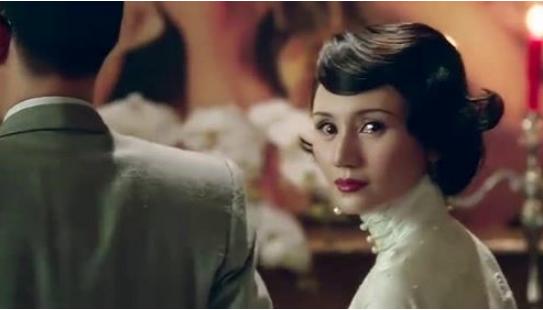 走红毯保守、不参加综艺，格格不入的袁泉，为何还这么受欢迎？