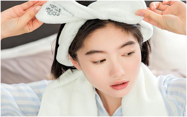 气垫上妆手法隐形毛孔,毛孔比较粗大怎么上妆修复