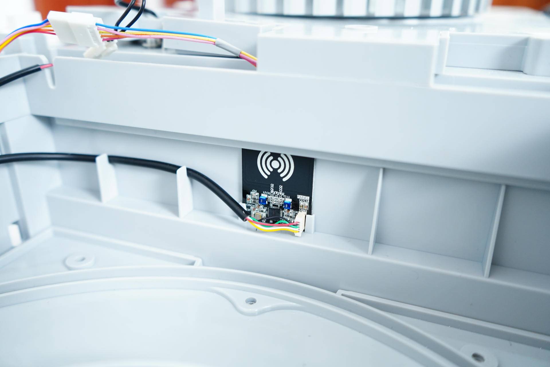 细分产品线还是市场需求——小米A1新风机，我们拆个透彻操作