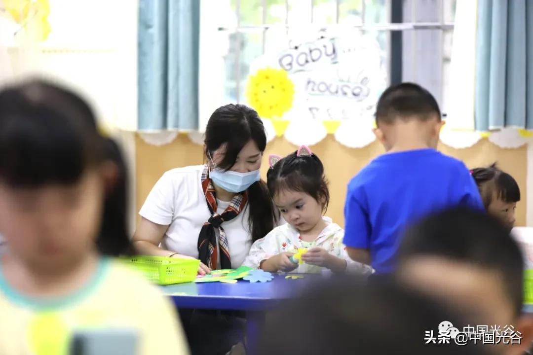 姝︽眽鍏夎胺浜斿皬鏁欒亴鍛樺伐,姝︽眽鍏夎胺鍛樺伐鑱氶