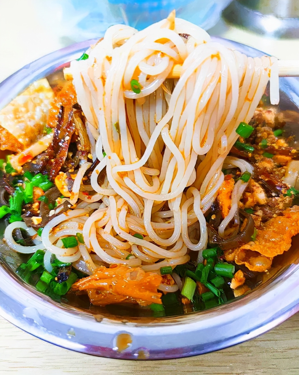 真的是又好吃又便宜的螺蛳粉,香而不腻的螺蛳粉真的太好吃了