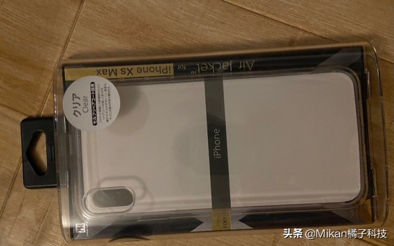 手机到底要不要贴膜和手机壳,手机真的需要套壳贴膜啊