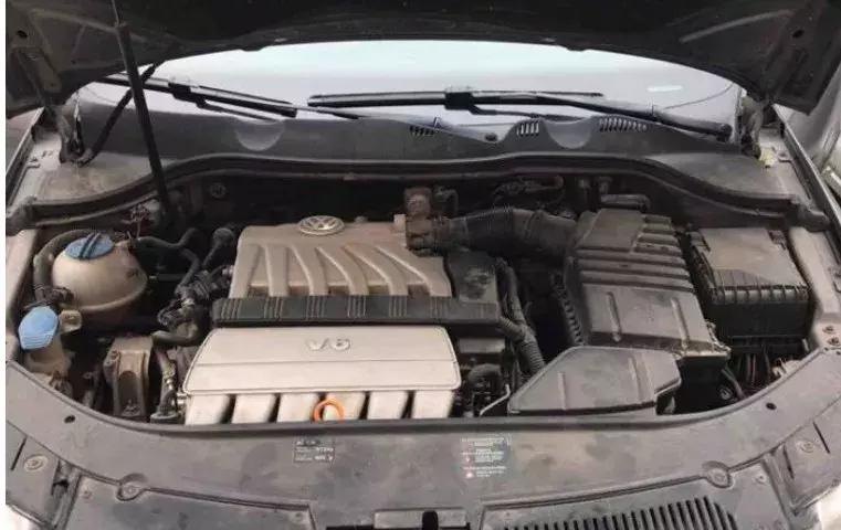 最新款迈腾用的什么发动机,迈腾2022款330豪华版发动机