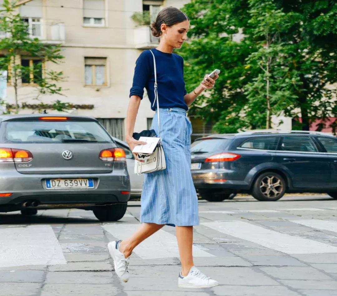 白色鞋底边发黄怎样才能洗白,鞋底边发黄严重怎么快速变白色