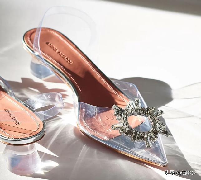 2020年爆款凉鞋,今年最流行的4款凉鞋