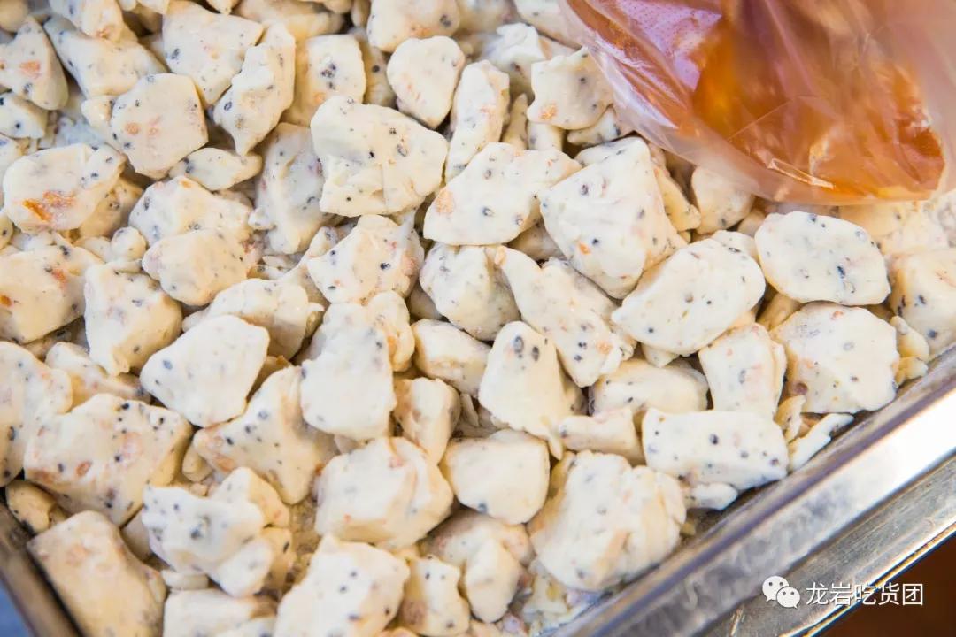 重庆渝北龙兴广场附近购物商场,前方到站工贸