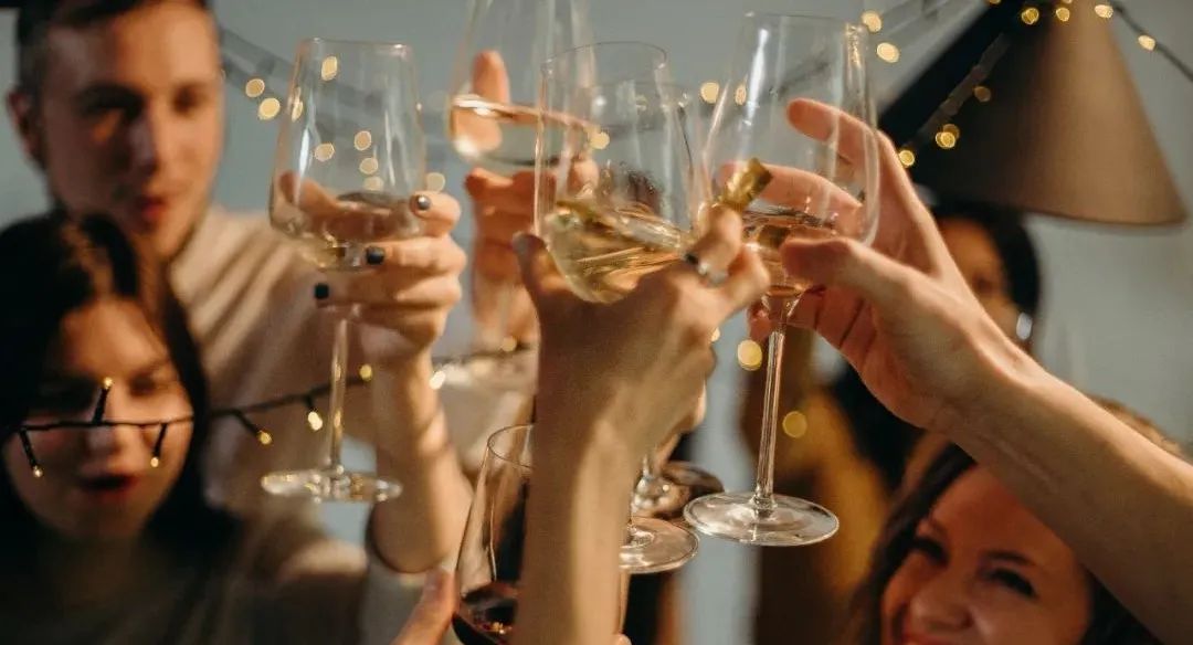 为了离婚跟父母断绝关系,为了结婚跟父母决裂了