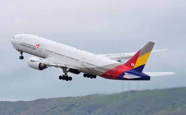 如果飞机没有油从天空降落怎么办,飞机在空中停止不动会掉下来吗