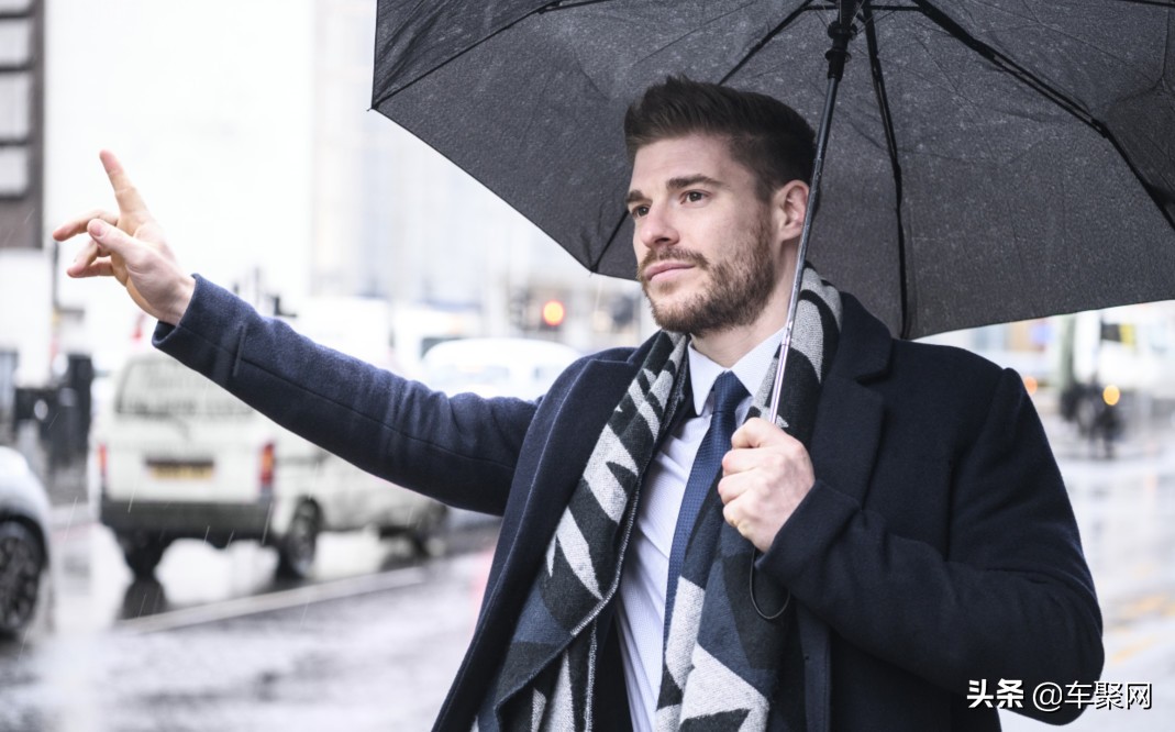 包军：网约车出路在于取消“份子钱”，重用当地司机