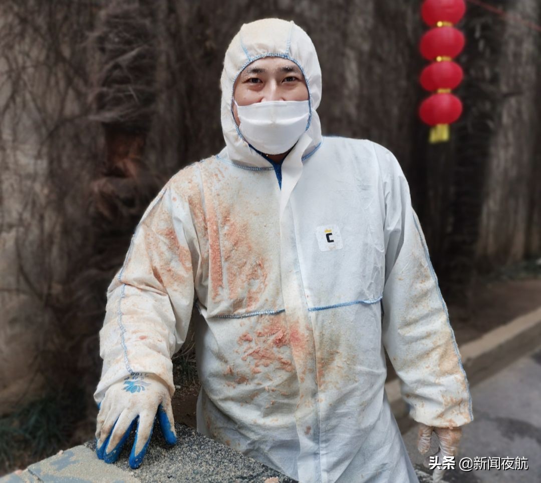 每切一块冻猪肉,就像下了一场猪肉味儿的雪……