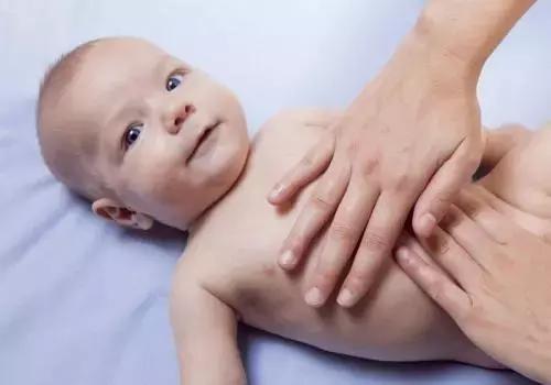宝宝肠道紊乱腹泻最快自愈方法,宝宝肠胃胀气和肠绞痛怎么办