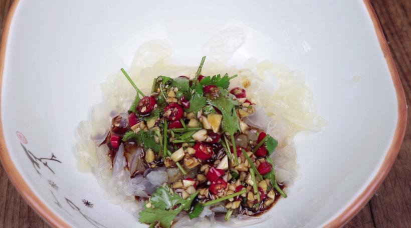 海蜇凉拌脆脆粘粘的是哪个部位,脆脆的海蜇怎么做才好吃