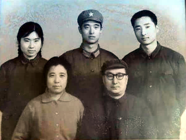 张山陈强综艺节目,演员张山照顾病妻陈丽达