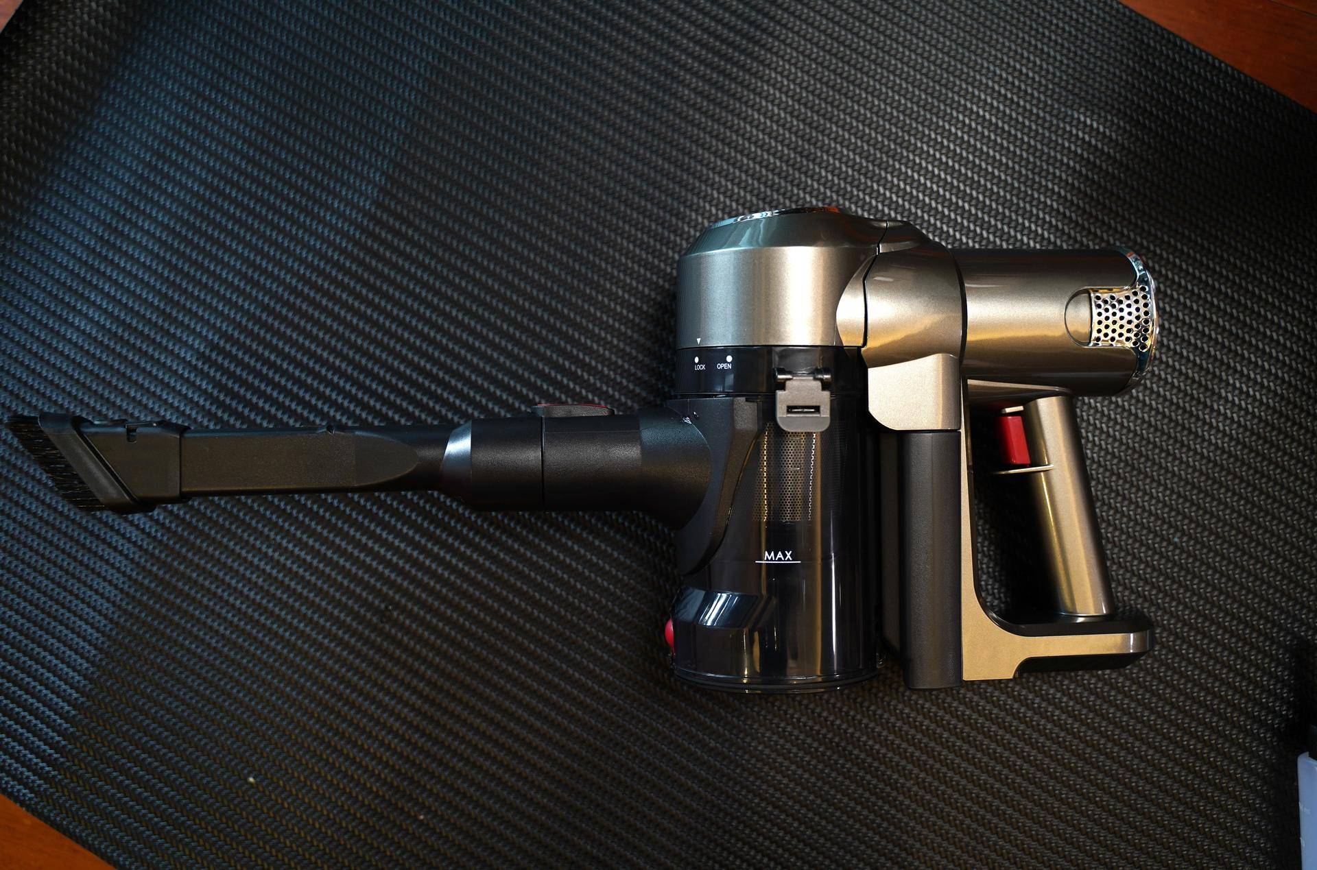 清洁工具洗地机怎么选,自清洁吸拖一体机推荐