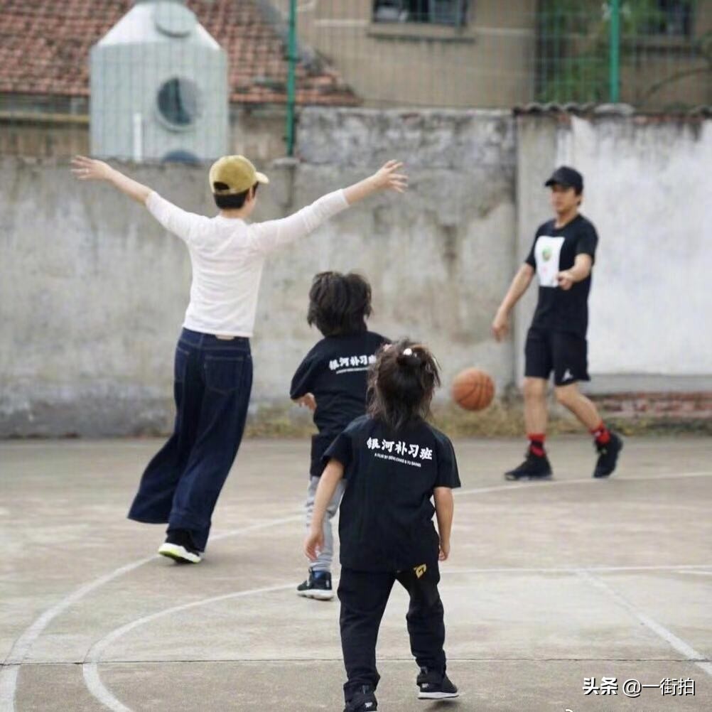 孙俪探班邓超秀恩爱视频,孙俪张译邓超探班视频