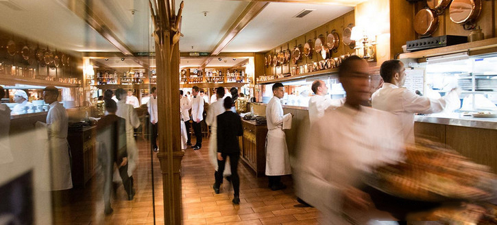 巴塞罗那的特色美食推荐,西班牙巴塞罗那凯旋门美食