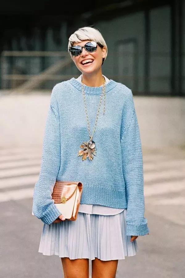 毛衣和毛衣链的搭配,原来毛衣还能这样穿