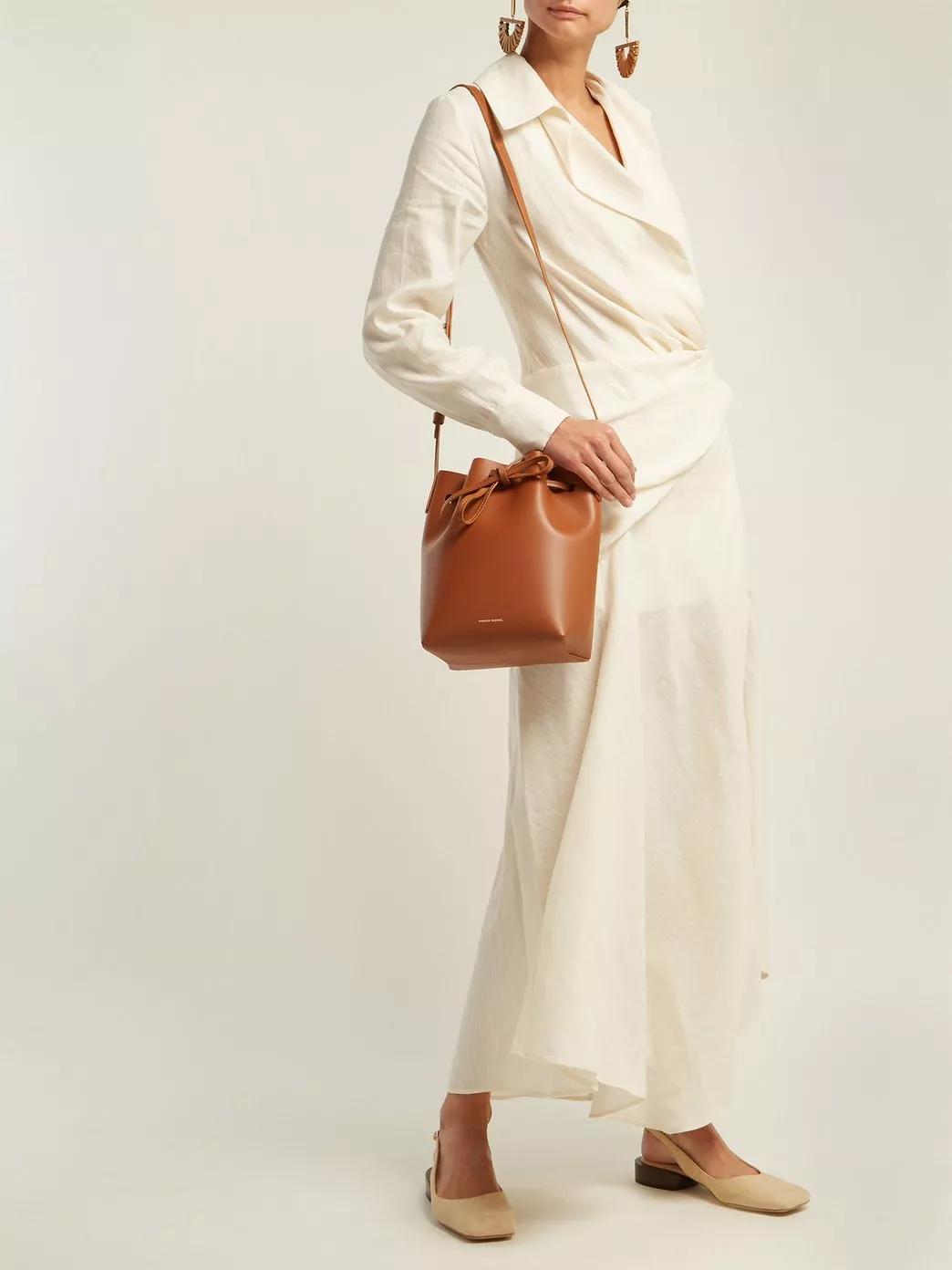 中国人去外国买产品,中国人去国外奢侈品店