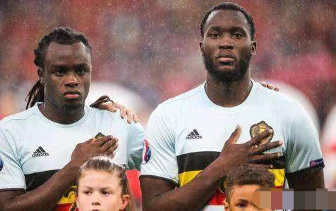 当今足坛十大最强阵容,当今足坛十大顶级阵容