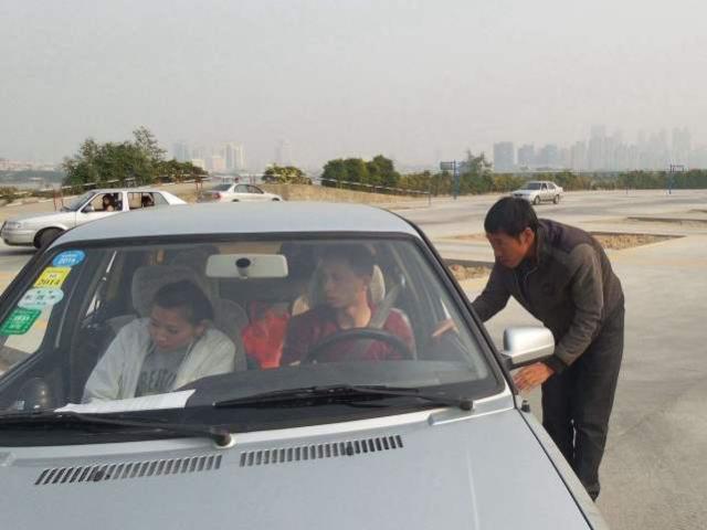 为何科目二只有5次考试机会?车管所:为了节约资源