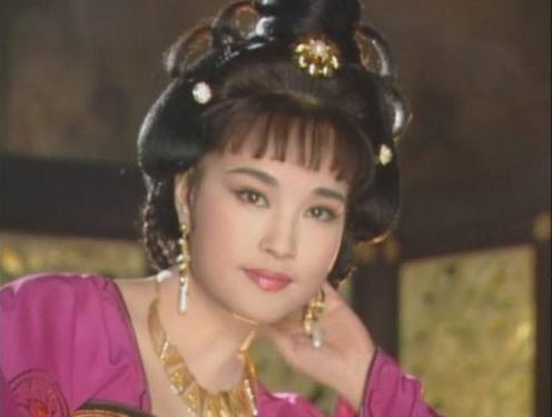 63岁刘晓庆再晒美照,67岁刘晓庆素颜曝光