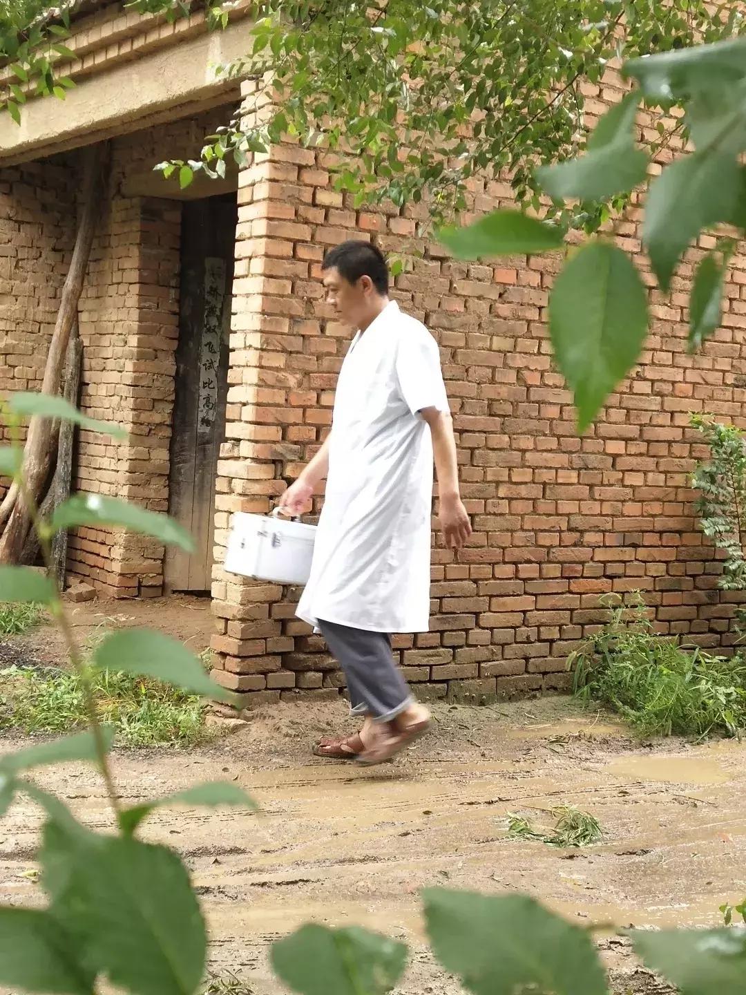 【抗击“利奇马”】风里雨里，总有天使守护你！