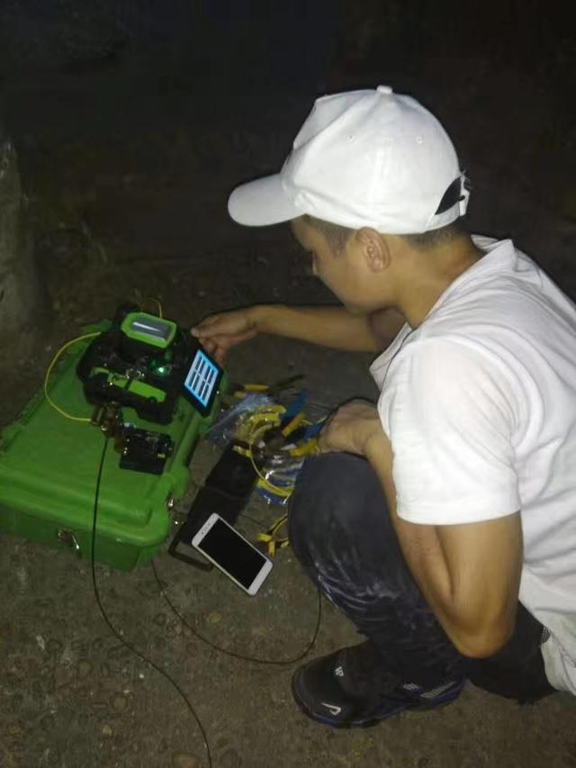 苦逼的宽带装维人员,装维人员遇到最难装的宽带什么样