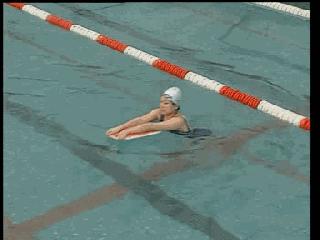 蛙泳的六大腿部错误纠正,儿童蛙泳腿部全套慢动作教学视频