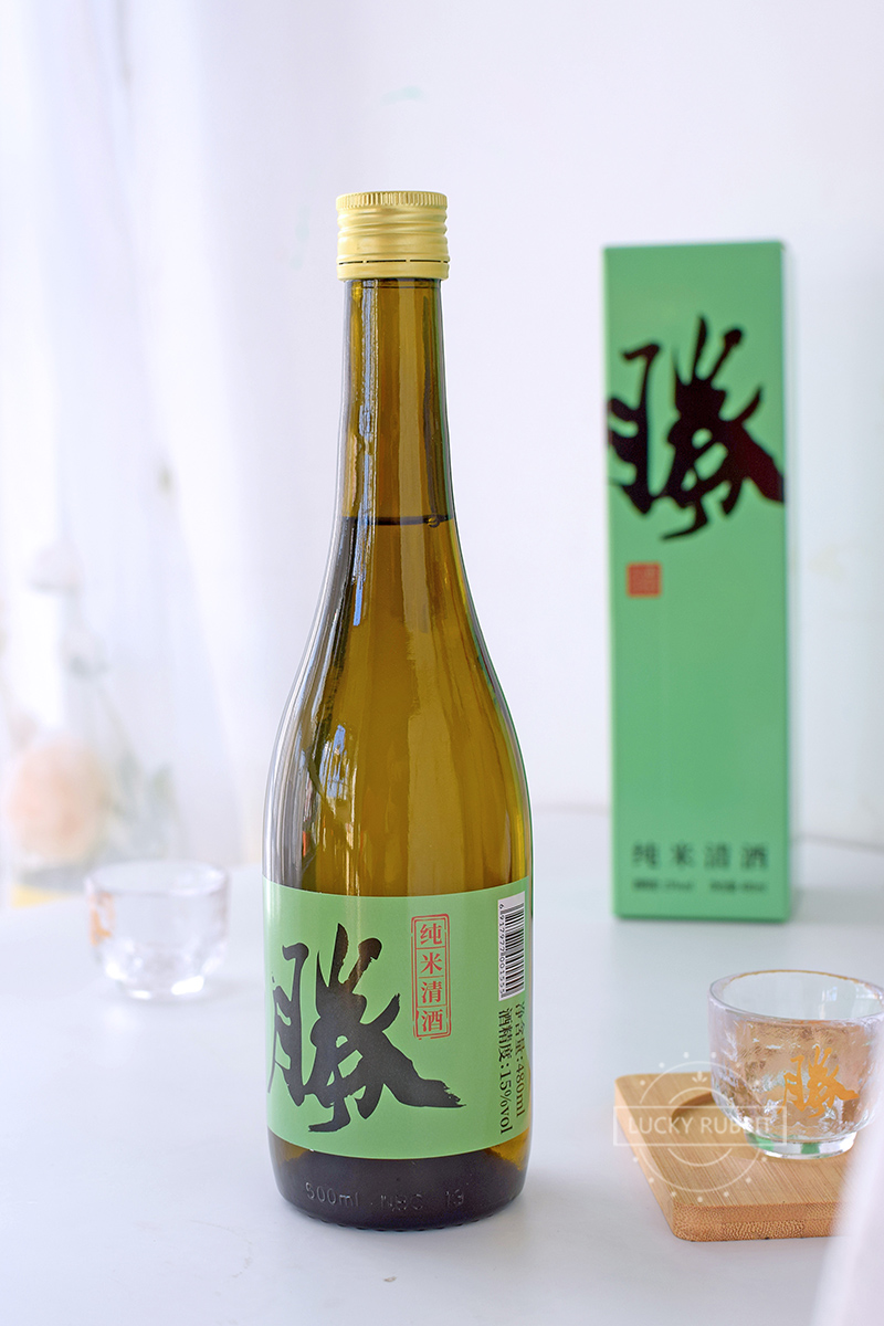 刚到手就拆开的好礼,做一杯少女心饮料,闺蜜看了开车过来喝