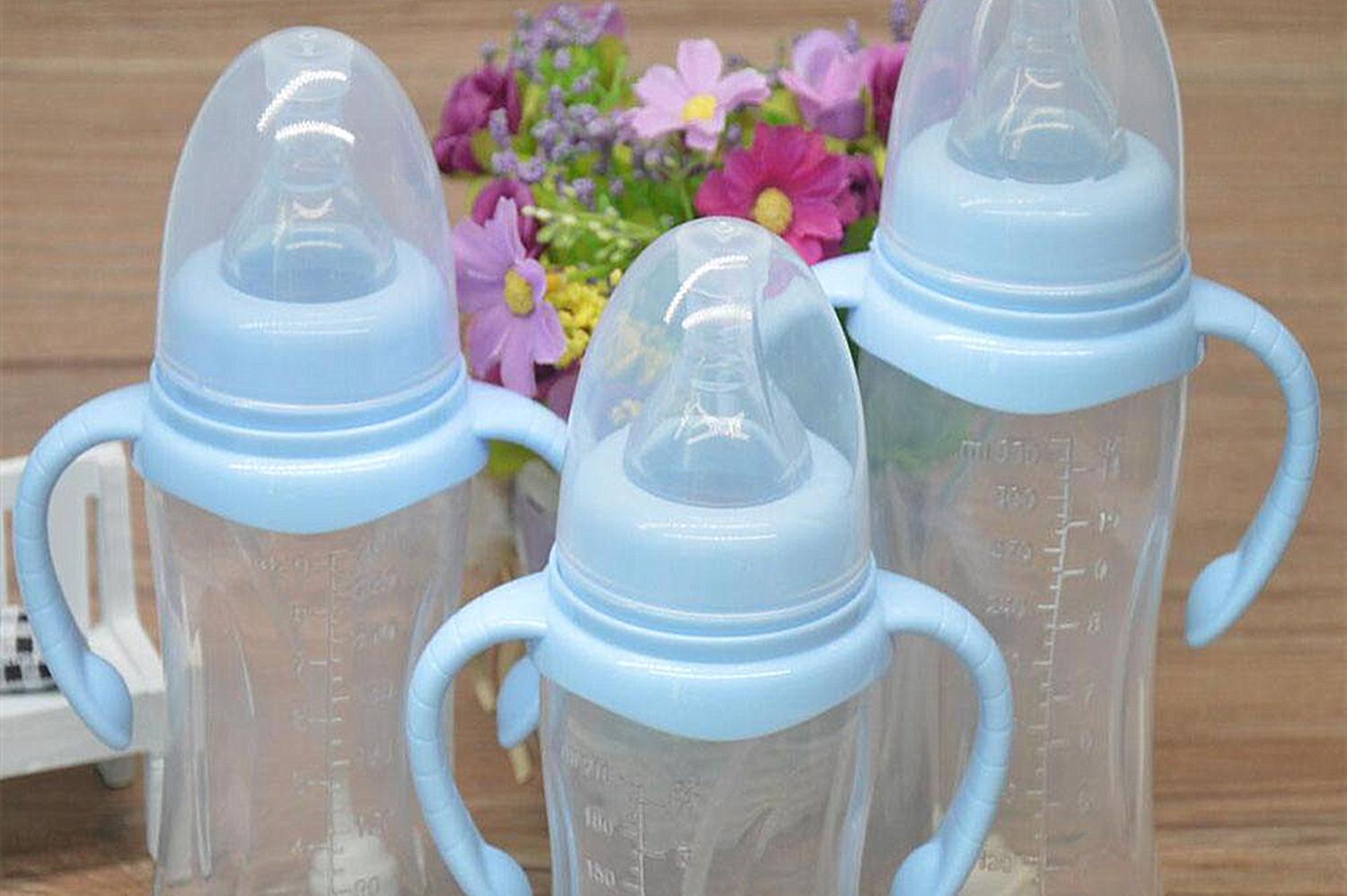 奶瓶蒸汽消毒好还是水煮消毒好,开水烫奶瓶的正确消毒方法
