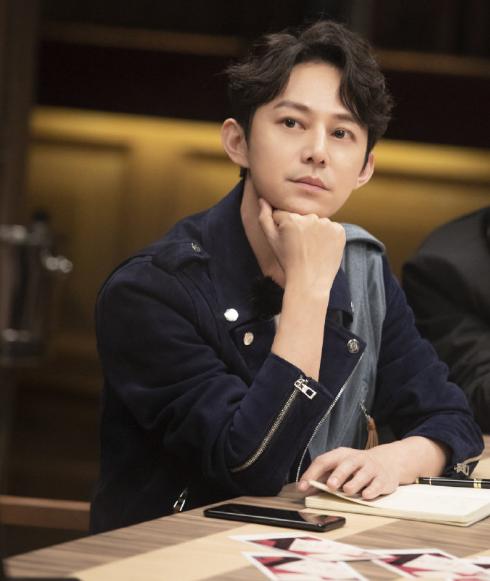 李维嘉社媒发文回应争议,李维嘉被怼的视频