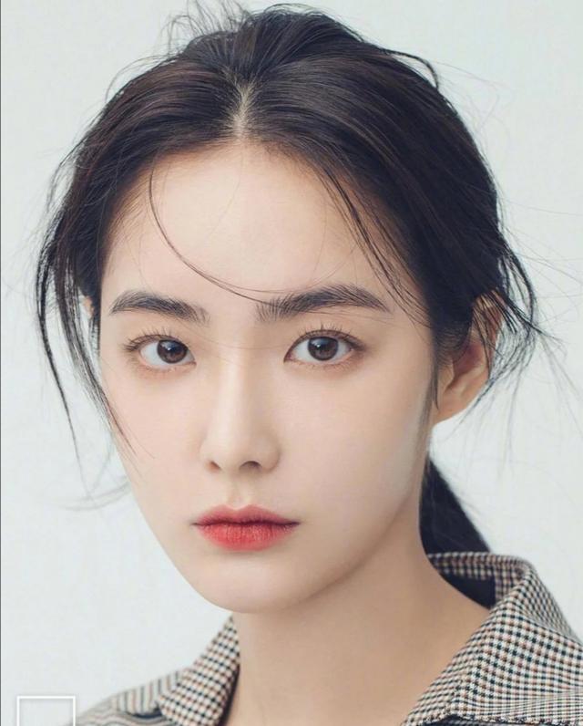 扁平脸怎么改善侧面,扁平脸女孩的逆袭指南