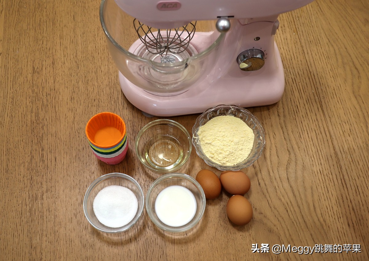 不用打蛋器和不用低筋面粉的蛋糕,不需要打发蛋清的蛋糕超蓬松