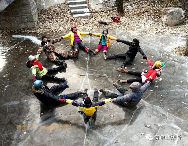 适合小学生寒假去的冬令营,冬天儿童冰雪游学