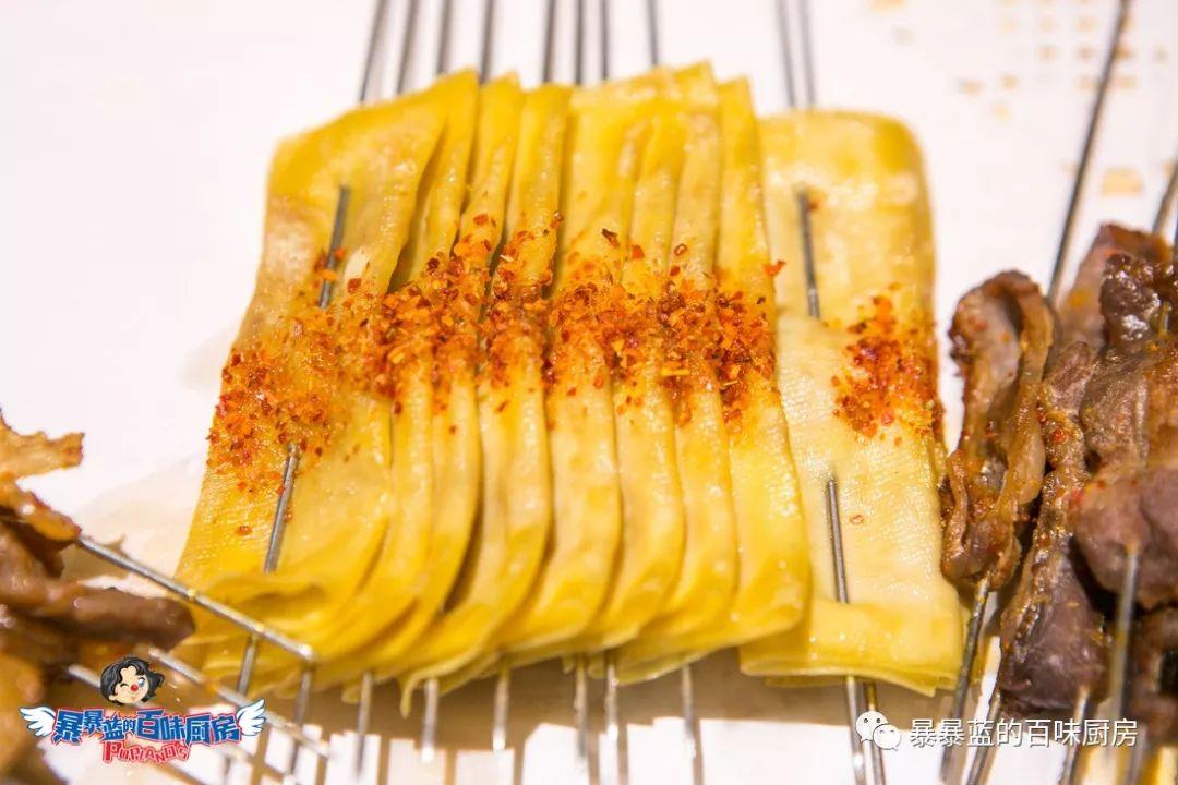 一天营业9小时左右的实体店,一天只营业2个小时的火锅店