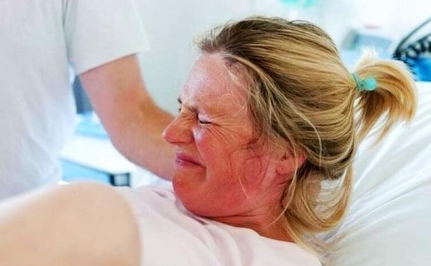 顺产看不看得见伤口,顺产时看得见宫颈吗