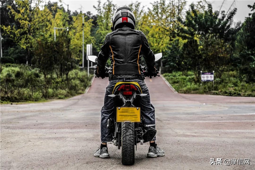 银钢小怪兽150是地平线吗,银钢小怪兽150摩托车好不好