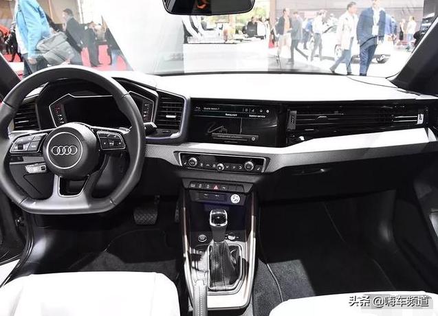 奥迪a12014款30tfsi时尚型,奥迪a1新车报价2021款官方指导价