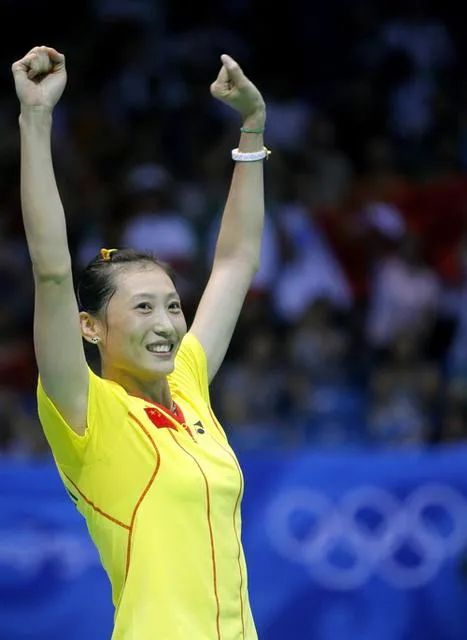 张宁的二婚老公：曲线救国成张宁丈夫，支持老婆挺着孕肚带队夺冠